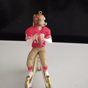 JOE MONTANA SAN FRANCISCO 49ERS NFL FOOTBALL HALLMARK KEEPSAKE ORNAMENT 1995
